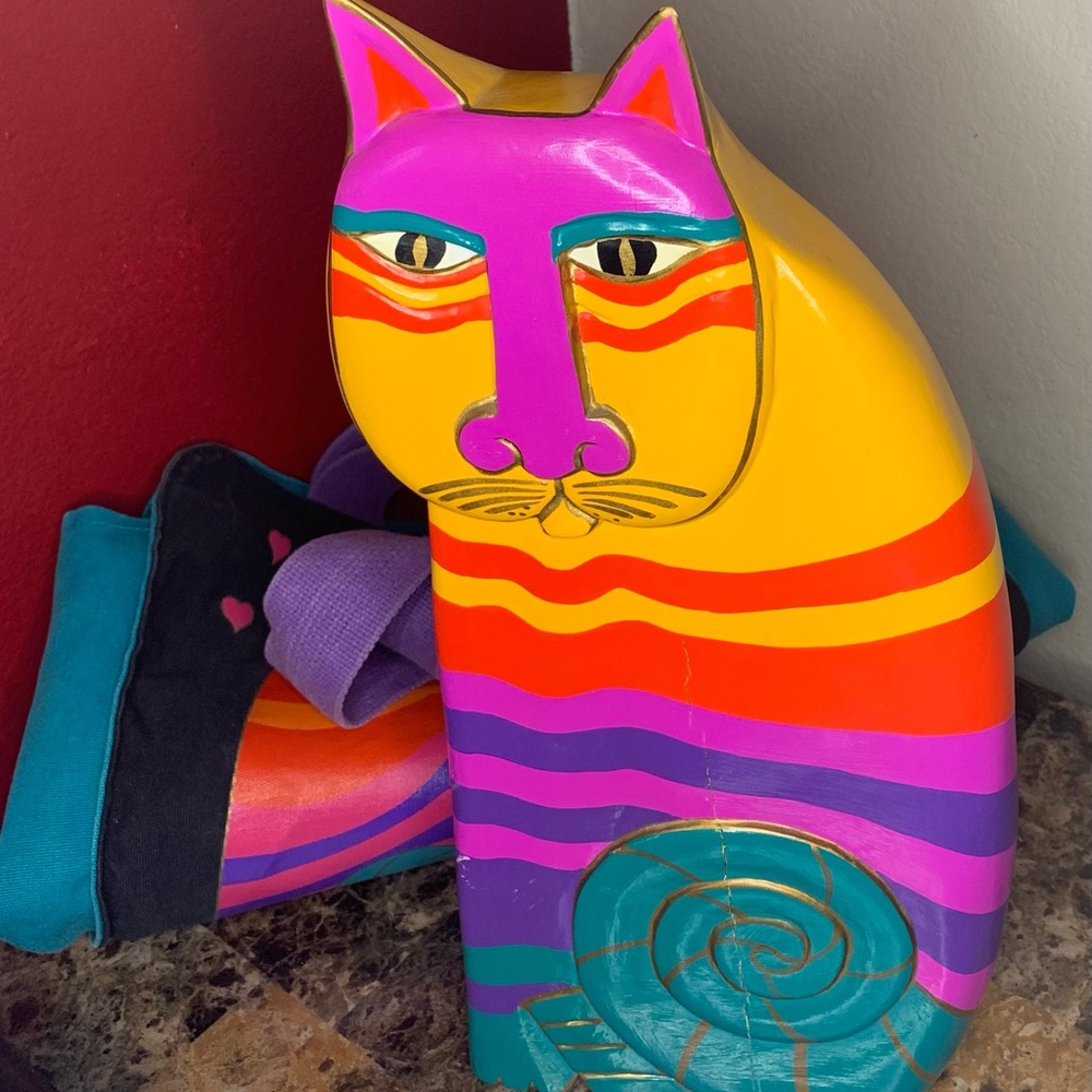 Vintage Laurel Burch Hand Painted Multicolored Cat Statue Indonesia 16”Tall.